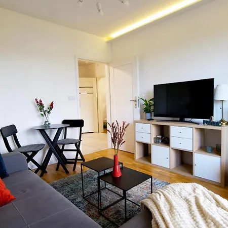 Appartement Apartamentysnu, Wola Komfort I Z Parkingiem *